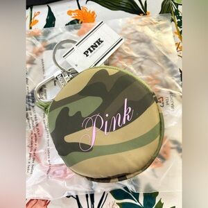 Victoria Secret PINK camo change purse w/zip closure & carabiner attachment NWT